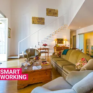  Apartment Charming In The Center By Wonderful Italy